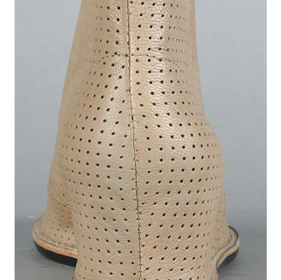 Matiko Sharon Hidden Wedge Boot in Light Brown - Picture 7 of 7